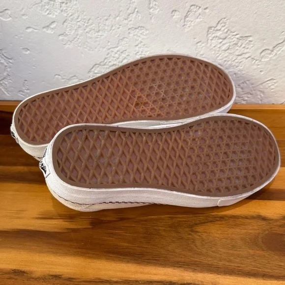 Old Skool Checkered Foxing Turtledove Skate Shoes from Vans - Picture 5 of 6